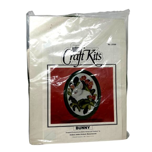 Better Homes & Gardens 1983 Craft Kit - BUNNY by Janlynn  with Oval Frame - Picture 1 of 6